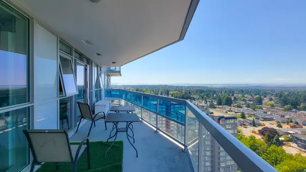 11967 80 Ave #2101, Delta, BC V4C 0E2