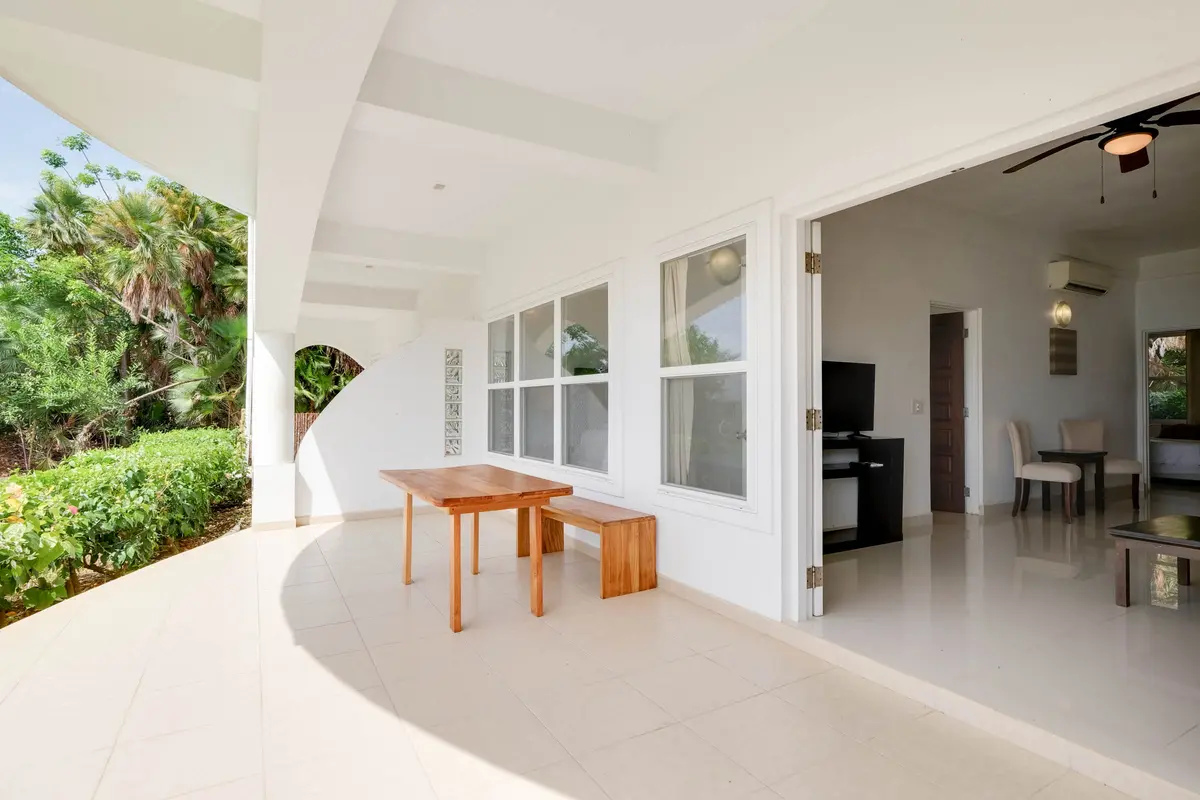 Maya Beach, Stann Creek District,