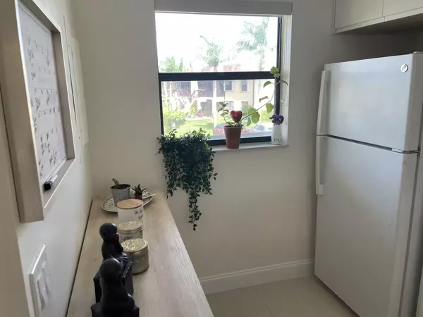 Lake Worth Beach, FL 33467,7257 Golf Colony Ct #202