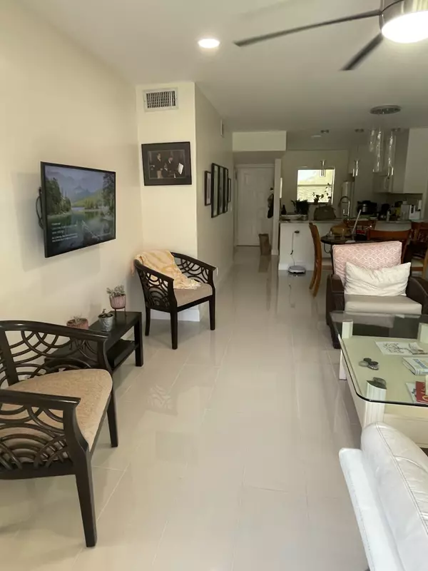 Lake Worth Beach, FL 33467,7257 Golf Colony Ct #202