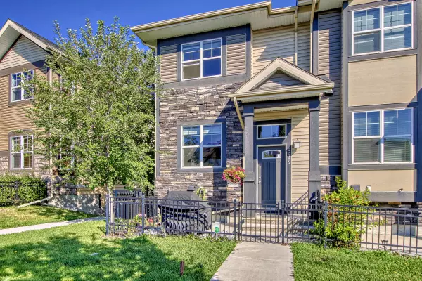 Calgary, AB T2Z 1C7,574 McKenzie Towne Dr SE