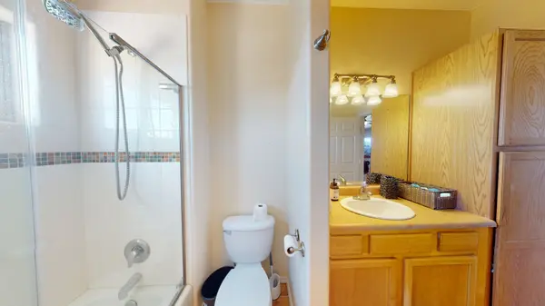 6305 N Red Rock Rd, Farmington, NM 87402