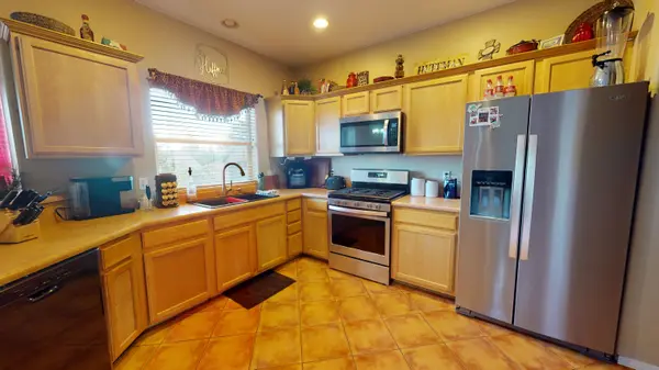 6305 N Red Rock Rd, Farmington, NM 87402