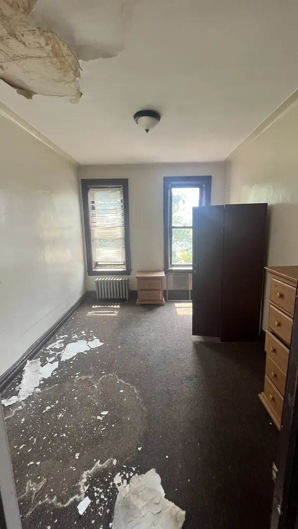 494 E 96th St, Brooklyn, NY 11212