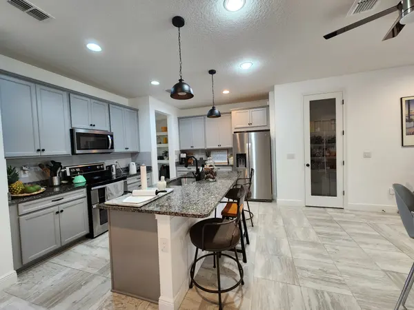 5508 VIOLA LEE WAY, Lutz, FL 33558