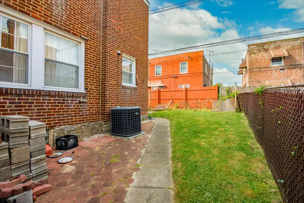 1224 McKinley St, Philadelphia, PA 19111