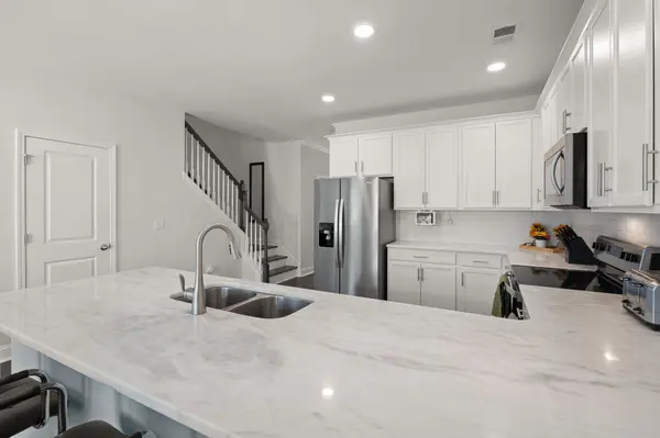 415 Stoneleigh Ln Moncks Corner, SC 29461