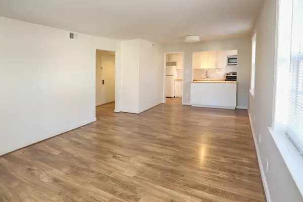 Silver Spring, MD 20910,2207 Washington Ave #102
