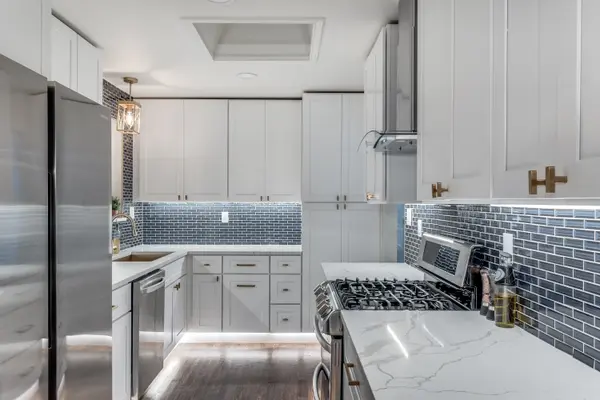 9026 Livenshire Dr Dallas, TX 75238