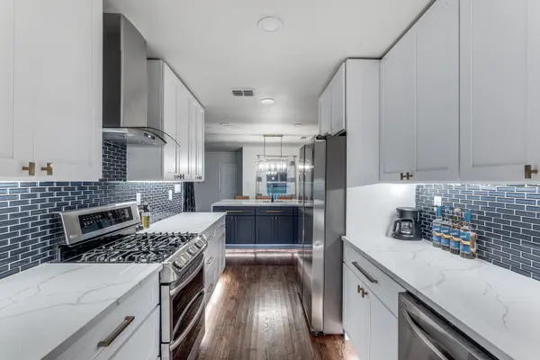 9026 Livenshire Dr Dallas, TX 75238