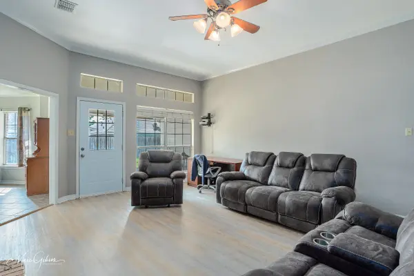 6029 Sandalwood Dr, Bossier City, LA 71111