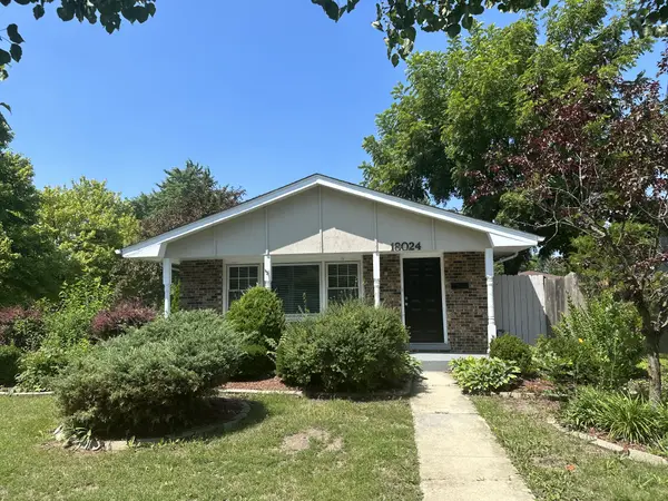 18024 Crawford Ave, Country Club Hills, IL 60478