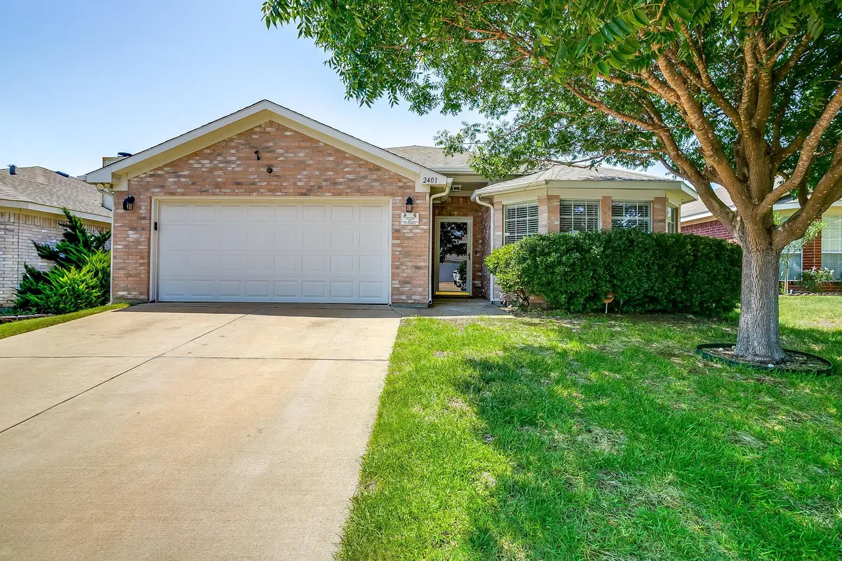 2401 Kelton St, Fort Worth, TX 76133