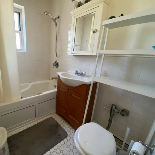 111-09 66th Ave Forest Hills NY 11375 #2B