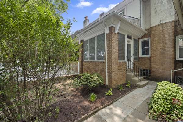5850 N Fairhill St, Philadelphia, PA 19120