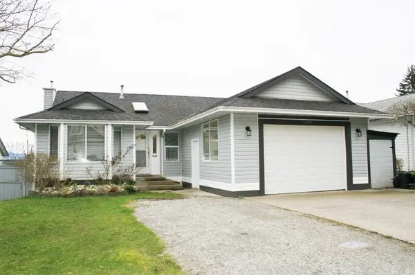 33184 Rose Ave, Mission, BC V2V 4Z5