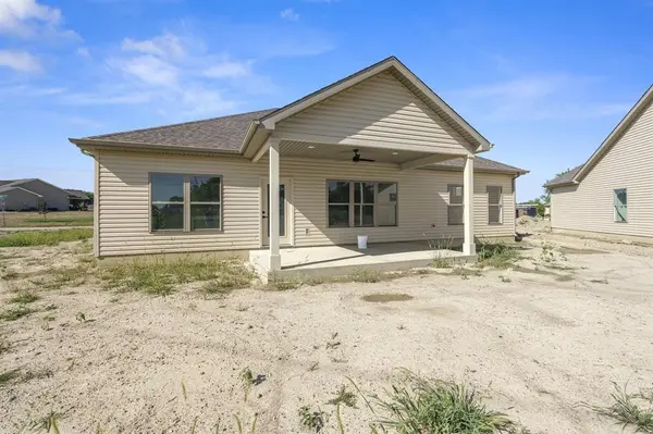 1302 Troon Ct, Auburn, IN 46706