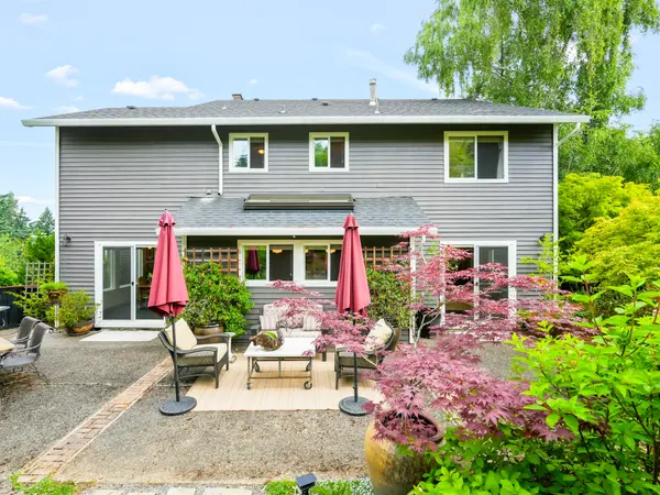 7822 SE Alta Verde Dr, Portland, OR 97266