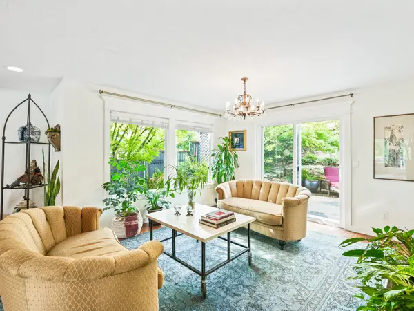 7822 SE Alta Verde Dr, Portland, OR 97266