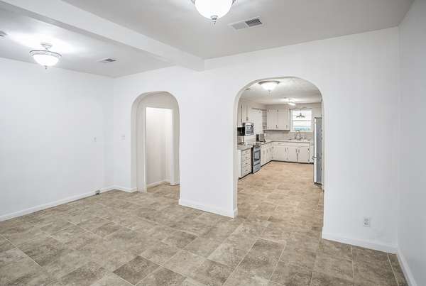 302 Mandalay Dr Pensacola, FL 32507