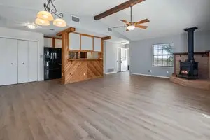 13010 Huber Rd, Seguin, TX 78155
