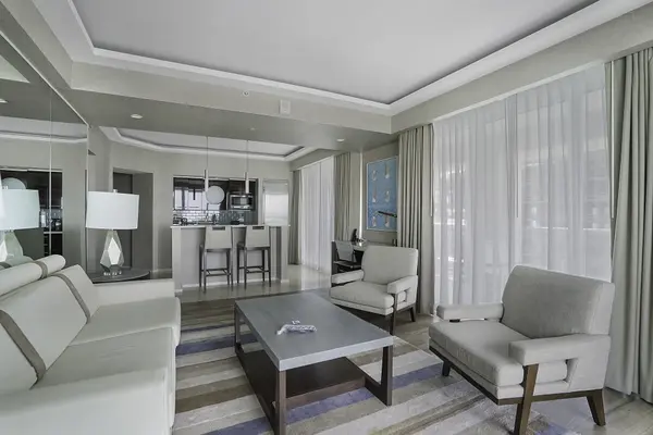 551 N Fort Lauderdale Beach Blvd, Fort Lauderdale, FL 33304, USA