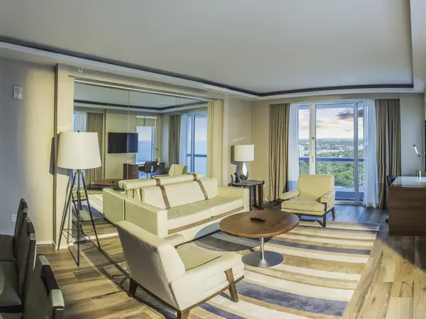 551 N Fort Lauderdale Beach Blvd, Fort Lauderdale, FL 33304