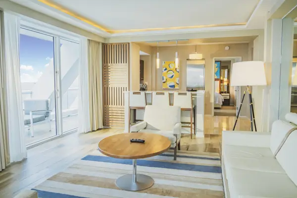 551 N Fort Lauderdale Beach Blvd, Fort Lauderdale, FL 33304