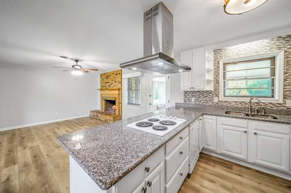 5890 Leesway Blvd Pensacola, FL 32504