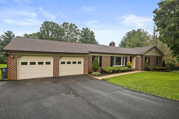 1300 Chez Ct, Fallston, MD 21047