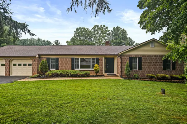 1300 Chez Ct, Fallston, MD 21047