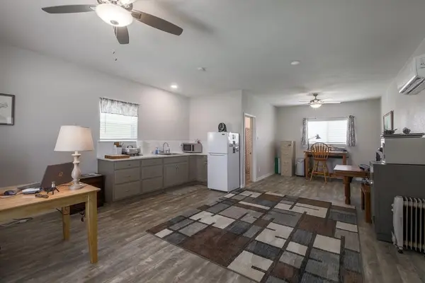 1881 CR 251 Florence, Tx 76527,