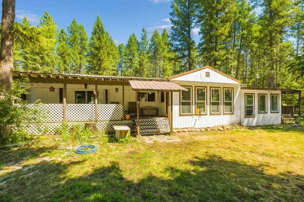 152 River Rd N, Cusick, WA 99119