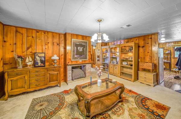 2960 Highway 4A, Century, FL 32535