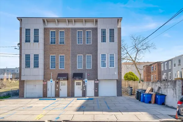 610 12th St, Union City, NJ 07087