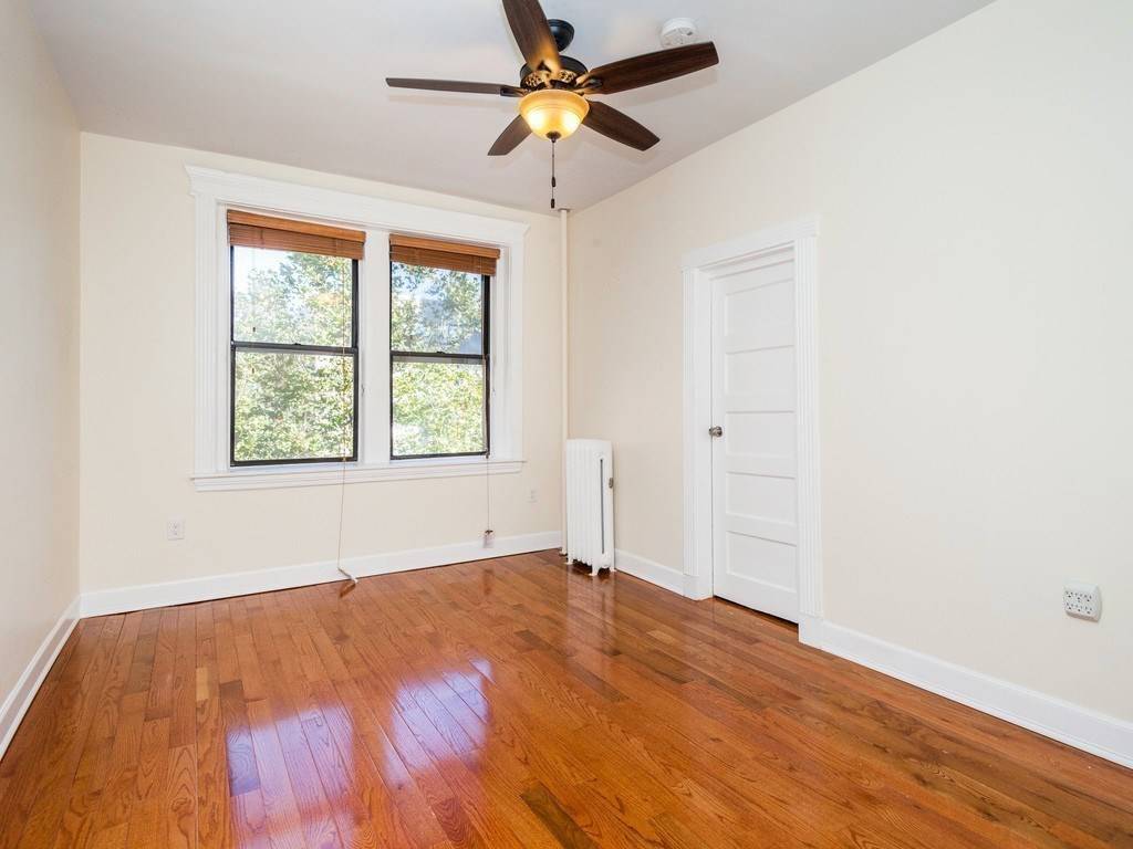 65 Burbank St #17, Boston, MA 02115