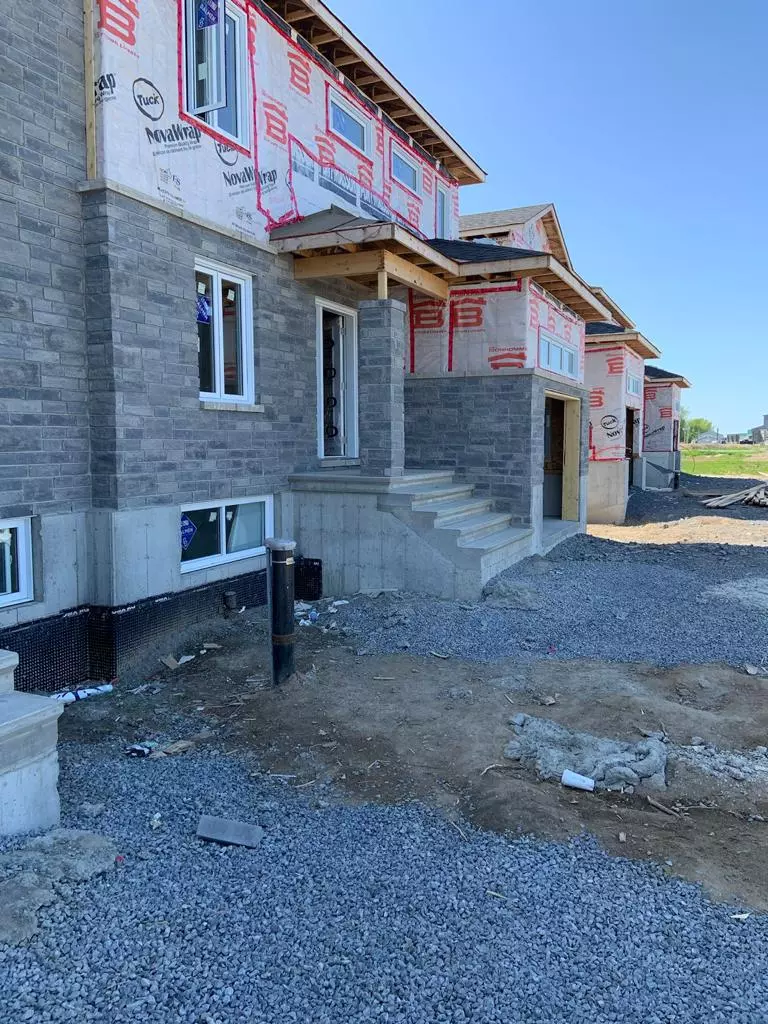 St Albert, ON K0A3C0,56 HORIZON STREET