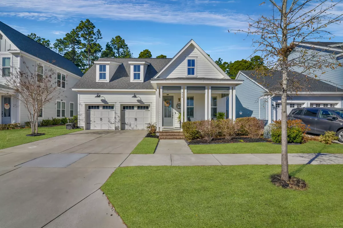 Summerville, SC 29486,388 Oak Park St