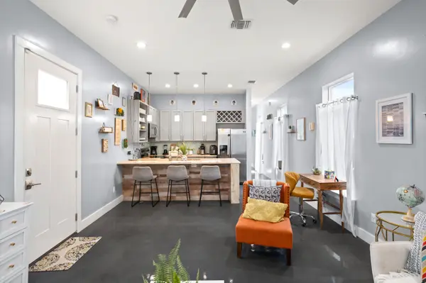206 Pendleton Ave, San Antonio, TX 78204