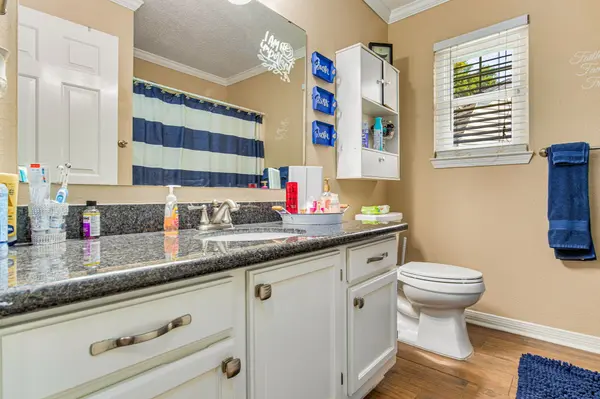 2500 Tarkiln Oak Dr, Pensacola, FL 32506