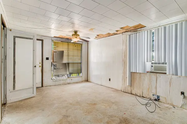 827 W Michigan Ave, Pensacola, FL 32505