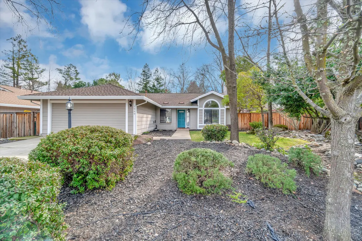 1060 St Andrews Dr, El Dorado Hills, CA 95762