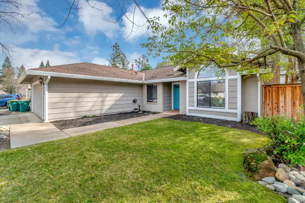 1060 St Andrews Dr, El Dorado Hills, CA 95762