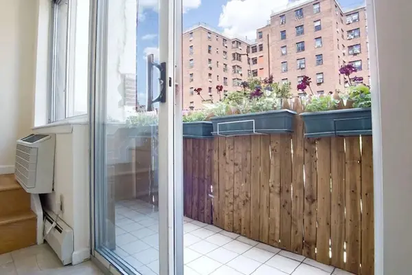 753 E 5th St #4C, New York, NY 10009