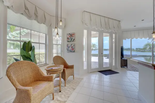 917 Augusta Pointe Dr, Palm Beach Gardens, FL 33418