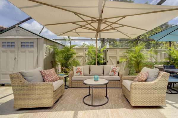 5568 Golden Eagle Cir, Palm Beach Gardens, FL 33418