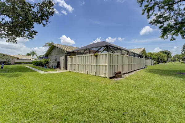 5568 Golden Eagle Cir, Palm Beach Gardens, FL 33418