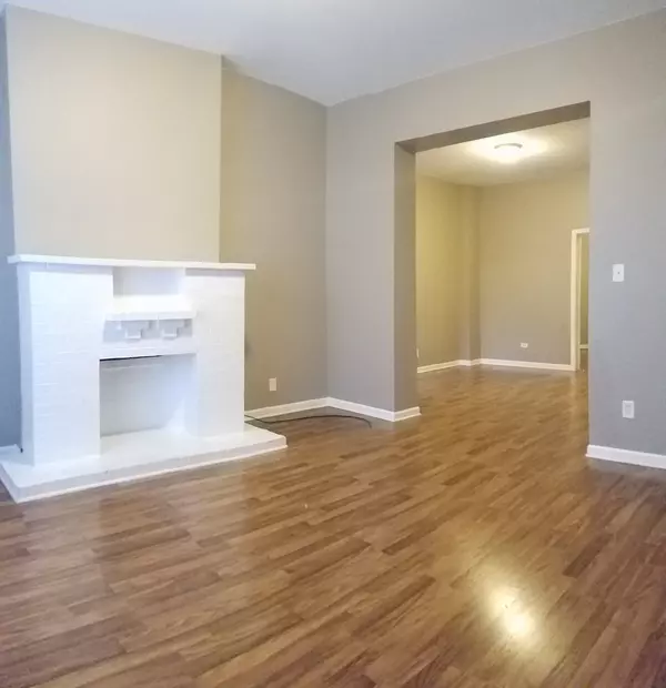 Chicago, IL 60637,6620 S Drexel Ave