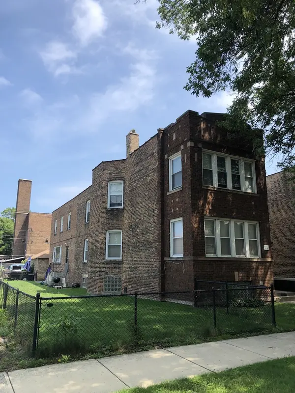 8711 S Kingston Ave, Chicago, IL 60617