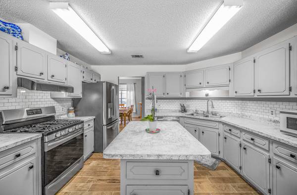 10540 Tara Dawn Cir Pensacola, FL 32534